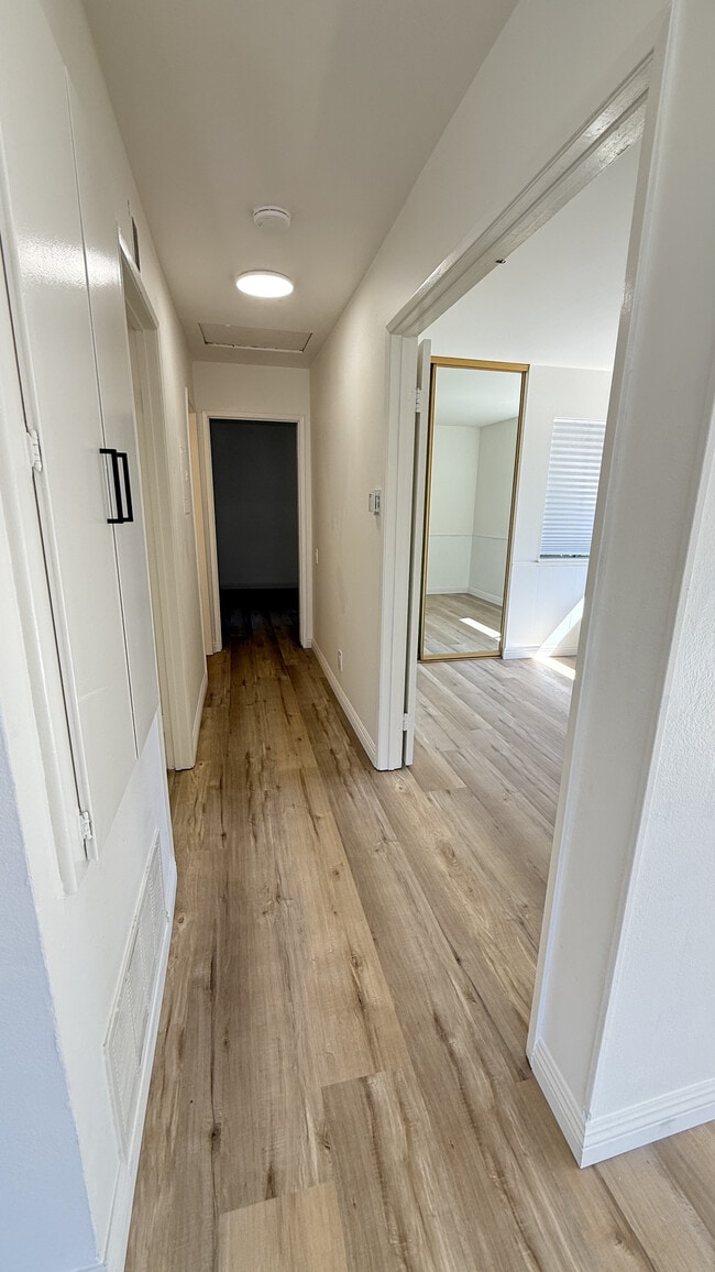 Building Photo - 1720 Orinda Ct