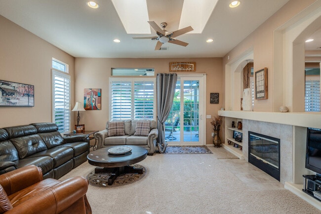 Building Photo - 80571 Hoylake Dr