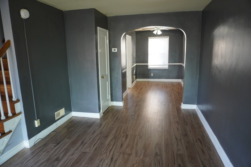 Building Photo - 3811 Lyndale Ave