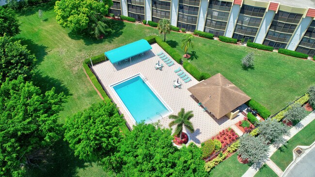 Building Photo - 23345 Carolwood Ln