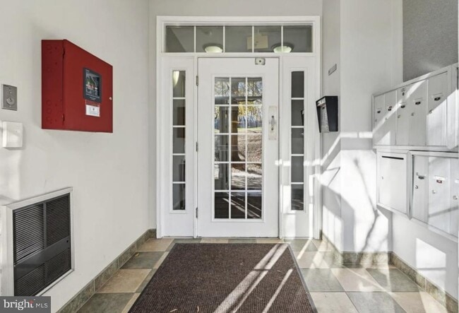 Building Photo - 4151 Castlecary Ln