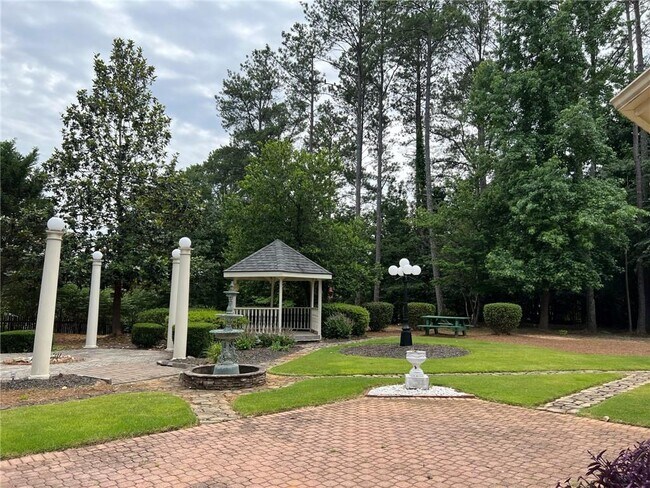 Building Photo - 4510 Chattahoochee Plantation Dr SE