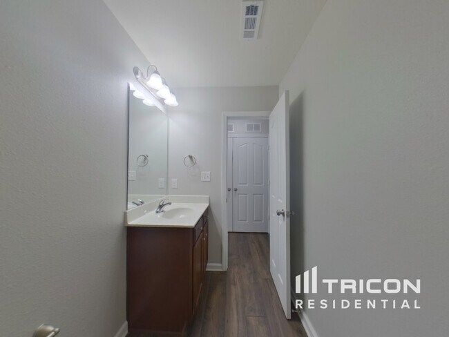 Building Photo - 4609 Manchineel Ln