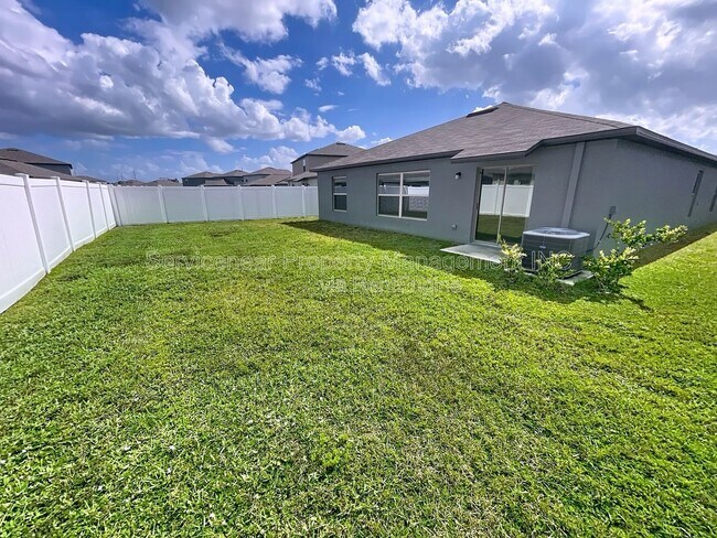 Building Photo - 10344 Alder Green Dr