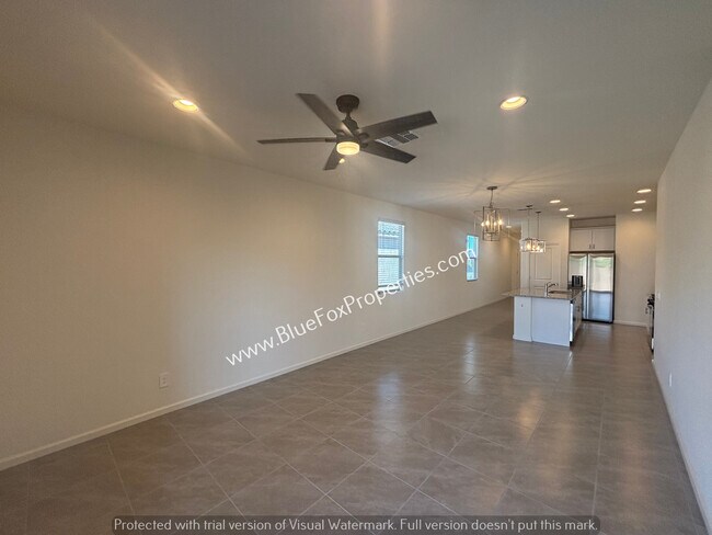 Building Photo - 4864 E Julian Wash Dr