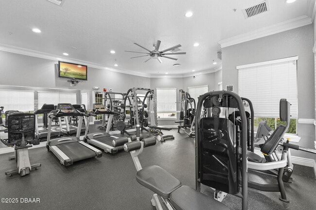 Building Photo - 940 Village Trail