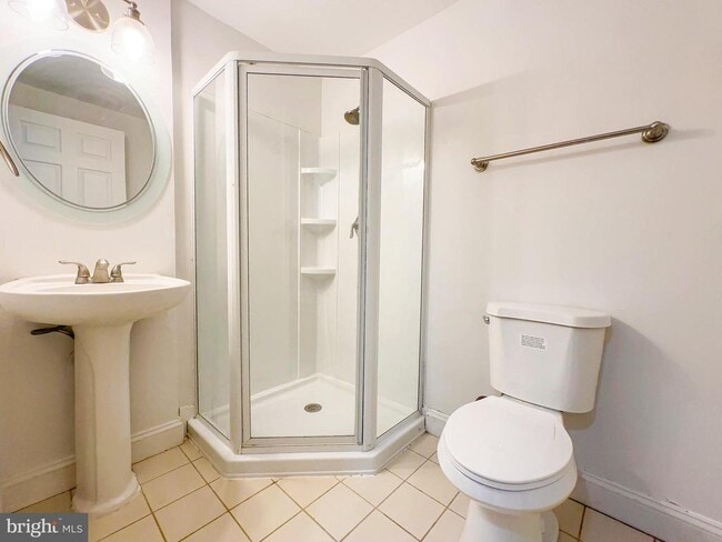 Building Photo - 12912 Marlton Center Dr