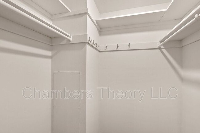 Building Photo - 4241 Columbia Pike