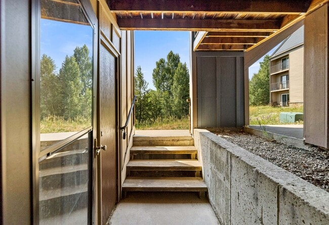 Building Photo - 3452 Ryan Gulch Rd