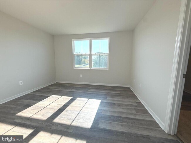 Building Photo - 63 Ogunquit Dr