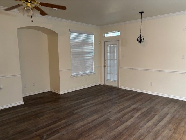 Building Photo - Waxahachie Village Apartments Condominiums