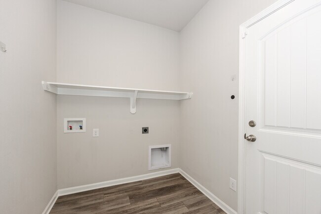 Building Photo - 4635 Mendocino Way