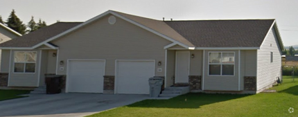 Building Photo - Newer 3 bedroom twin home in east Idaho Falls