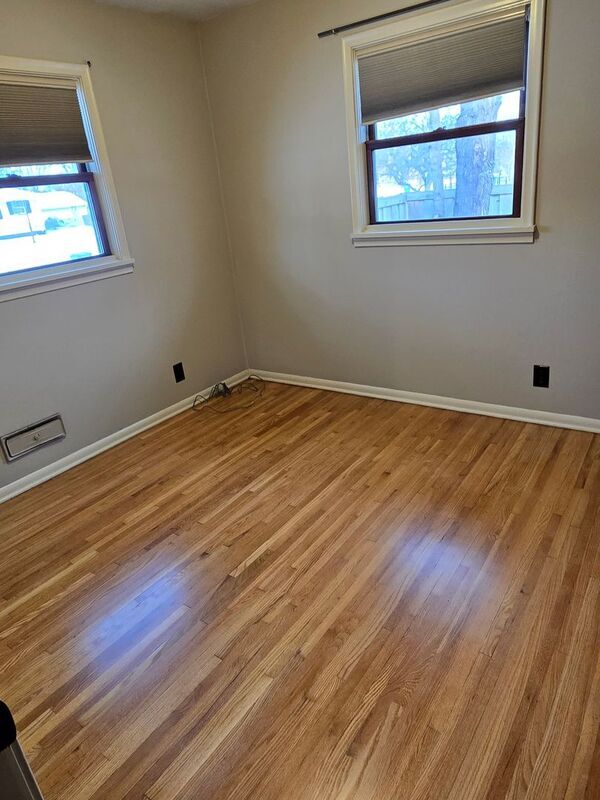 Building Photo - 5800 N Girard Ave