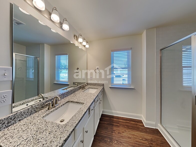 Building Photo - 1210 Ashlyn Ct