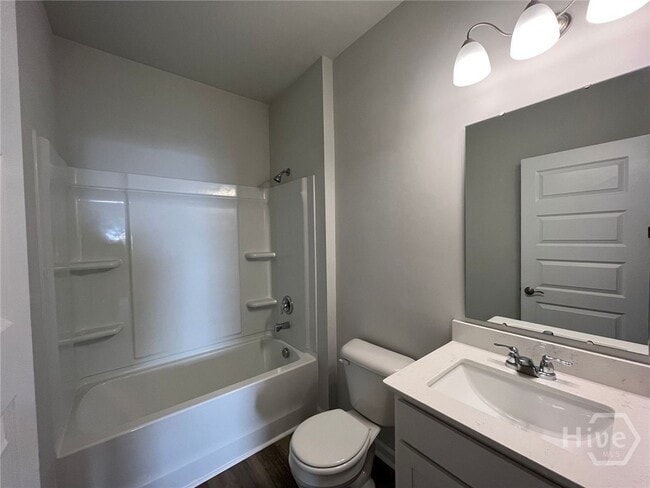 Building Photo - 149 Holloway Hl