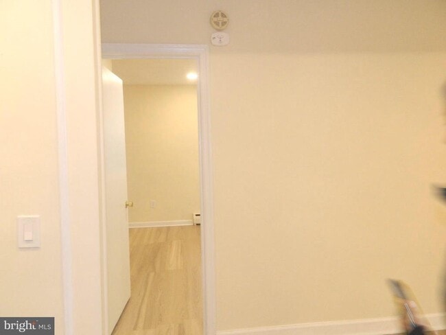 Building Photo - 513 12th St NE