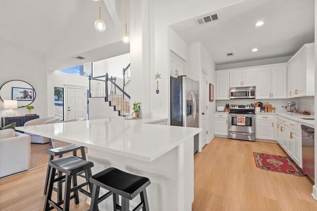 Building Photo - 1030 Daviot Dr