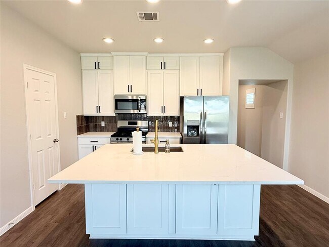 Building Photo - 27233 Crevalle Jack Ln