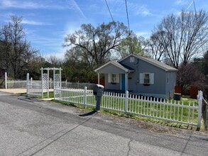 Building Photo - 1449 Marion St
