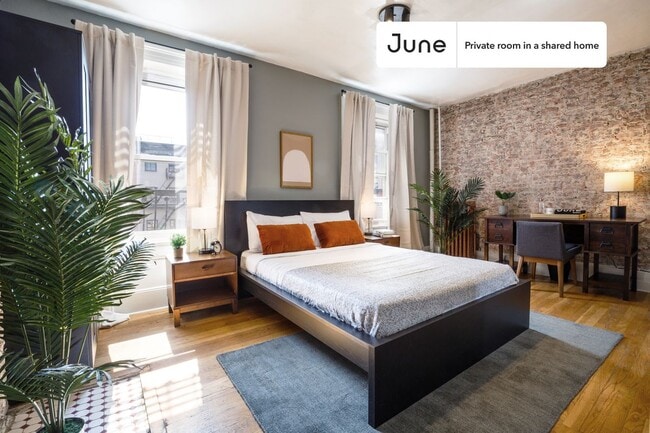 Building Photo - 400 W 20th St