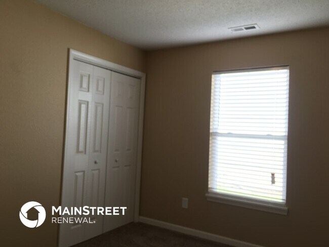 Building Photo - 6081 Bannister Ct