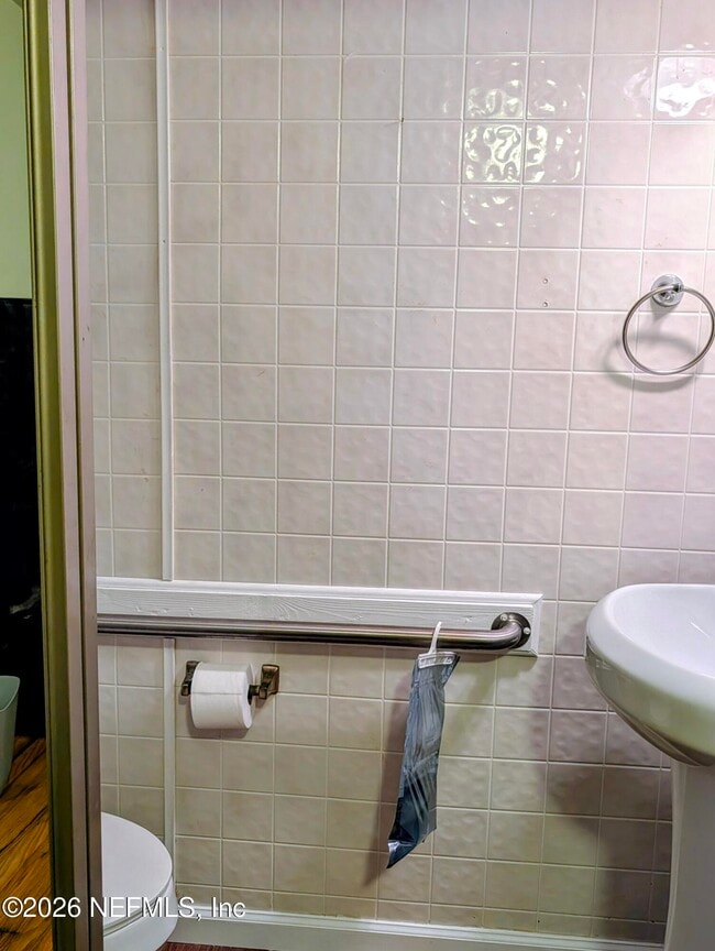 Building Photo - 4646 Martingale Rd