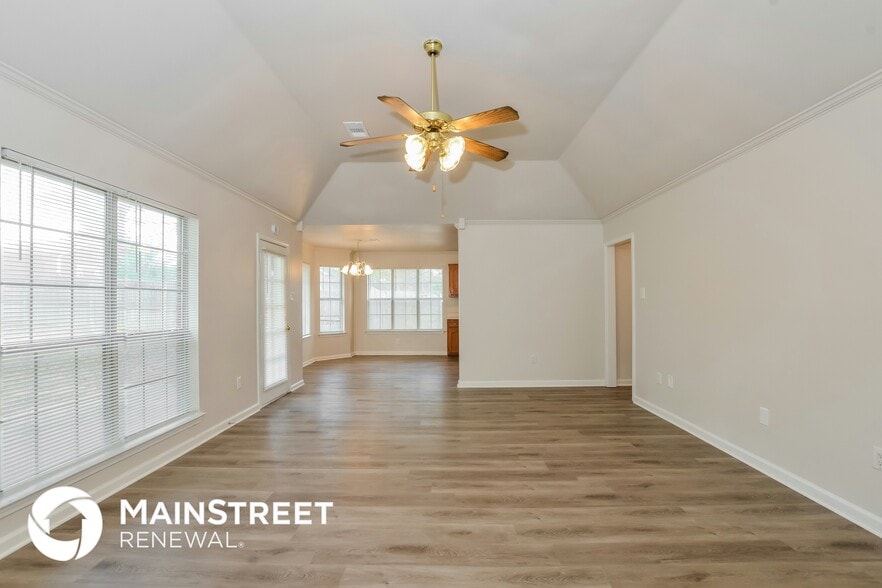 Building Photo - 6298 Seminole Dr