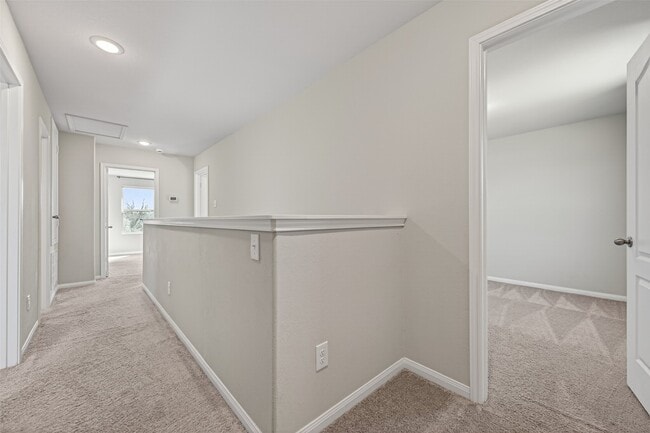 Building Photo - 940 21st St