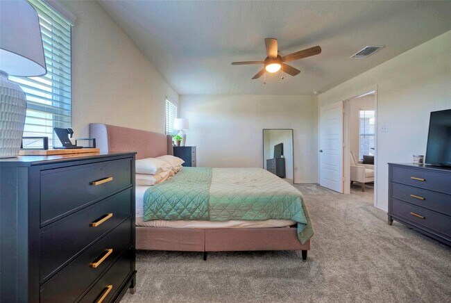 Building Photo - 13216 Nancy Reagan St