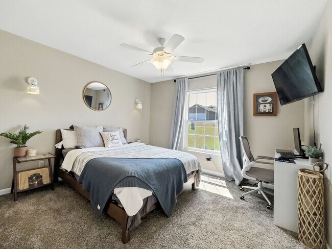 Building Photo - 4689 Inlet Ln