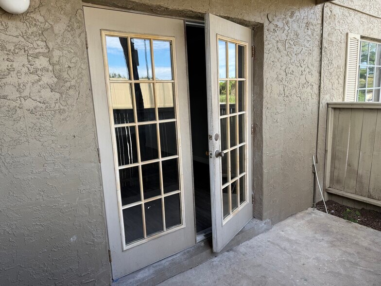 Building Photo - 345 Wymore Rd