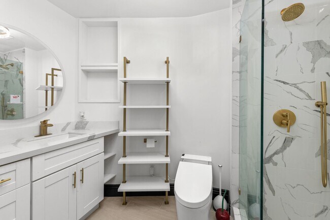 Building Photo - Stunning & fully upgraded 1BR/1BA residence in the heart of Little Italy