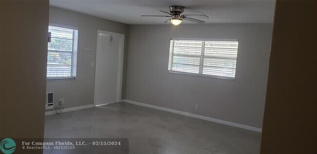 Building Photo - 1630 N 25th Ave