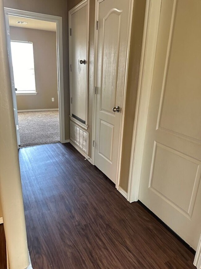 Building Photo - Piedmont Schools - 3/2 - Great Home - 1,48...