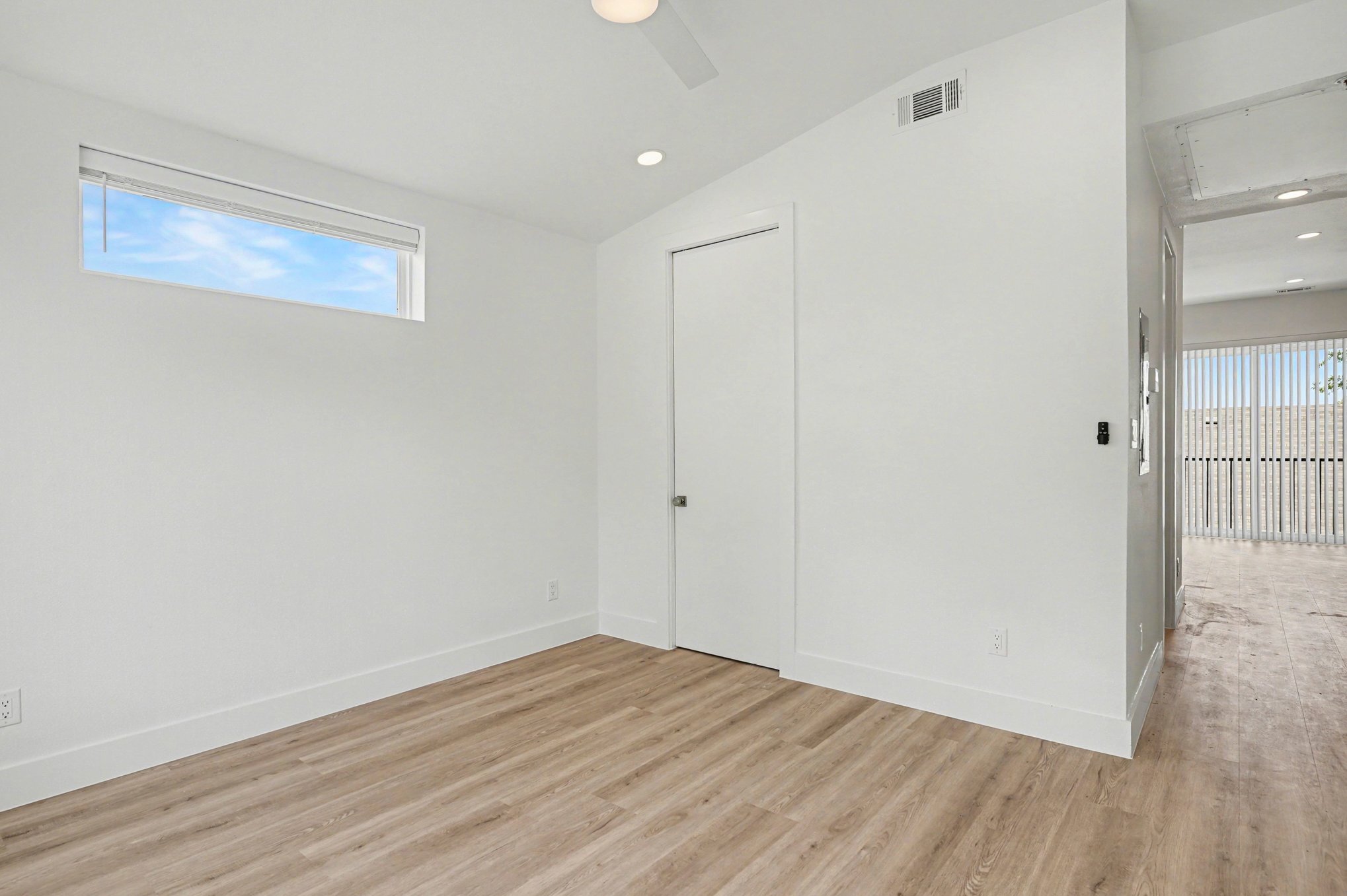 Building Photo - 2217 N Fitzhugh Ave
