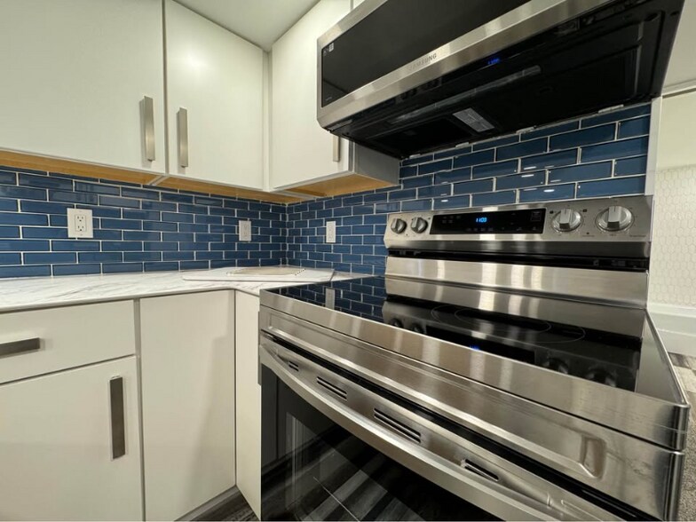 Building Photo - 25 6th St