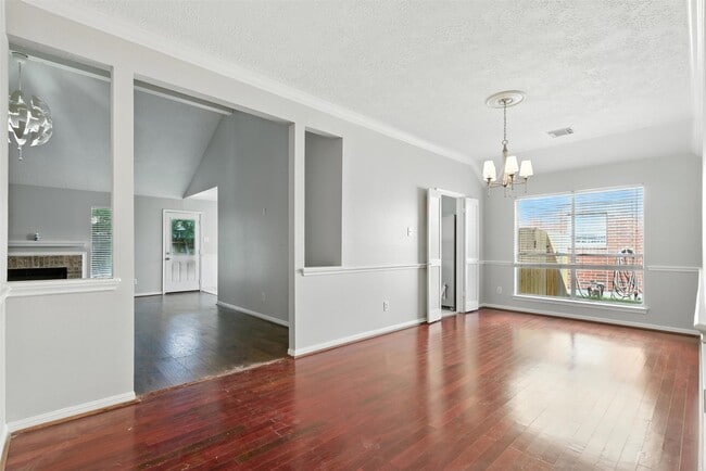 Building Photo - 5307 Oak Falls Dr