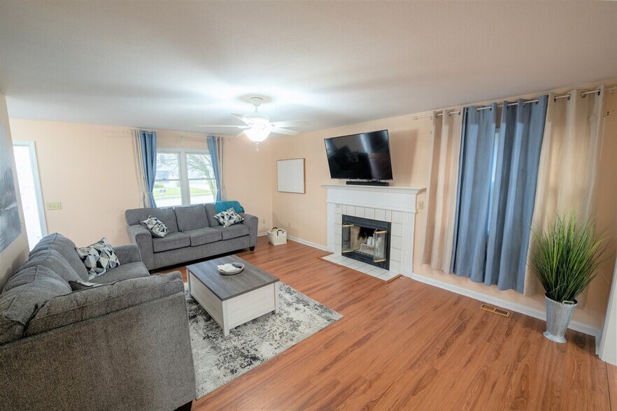 Building Photo - 3115 Wild Cherry Ridge W