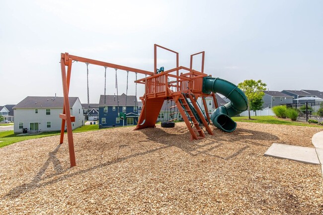 Building Photo - 5BR/3.5BA In Smyrna