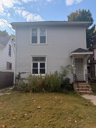 Building Photo - 1219 Parmele St