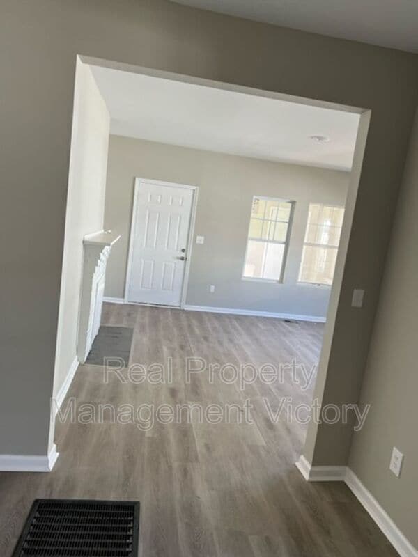 Building Photo - 4909 Avenue R