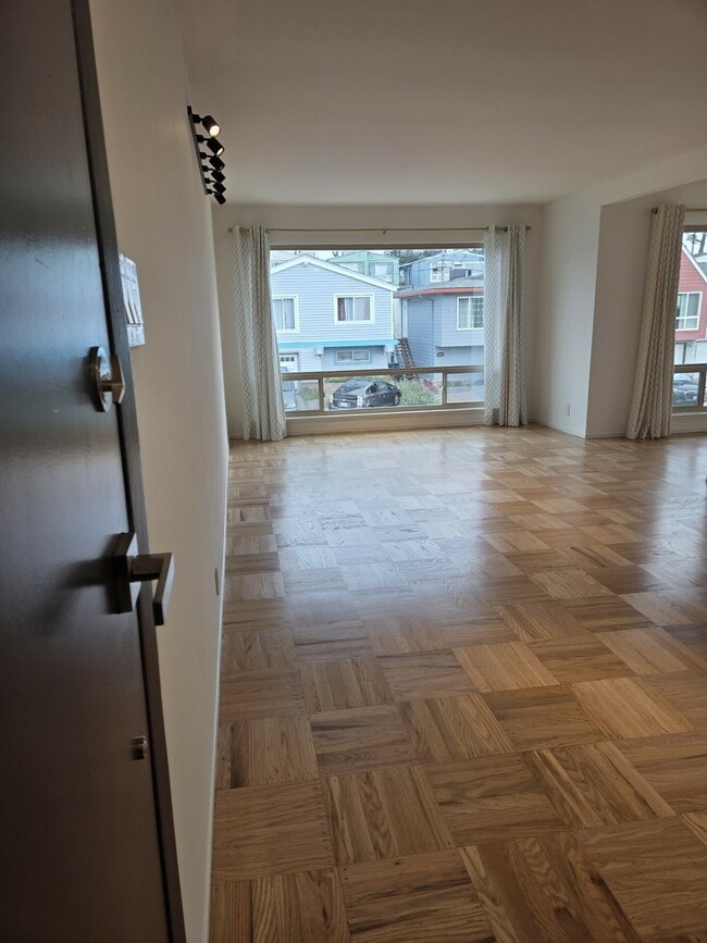 Building Photo - 44 Santa Elena Ave