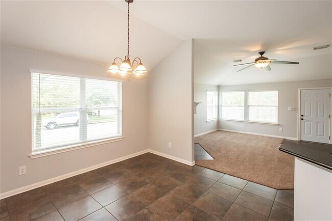 Building Photo - 19400 Sunken Creek Pass