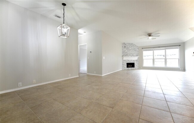 Building Photo - 3535 Cactus Creek Dr