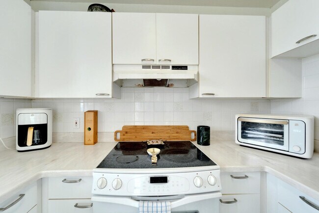 Building Photo - 840 Audubon Dr