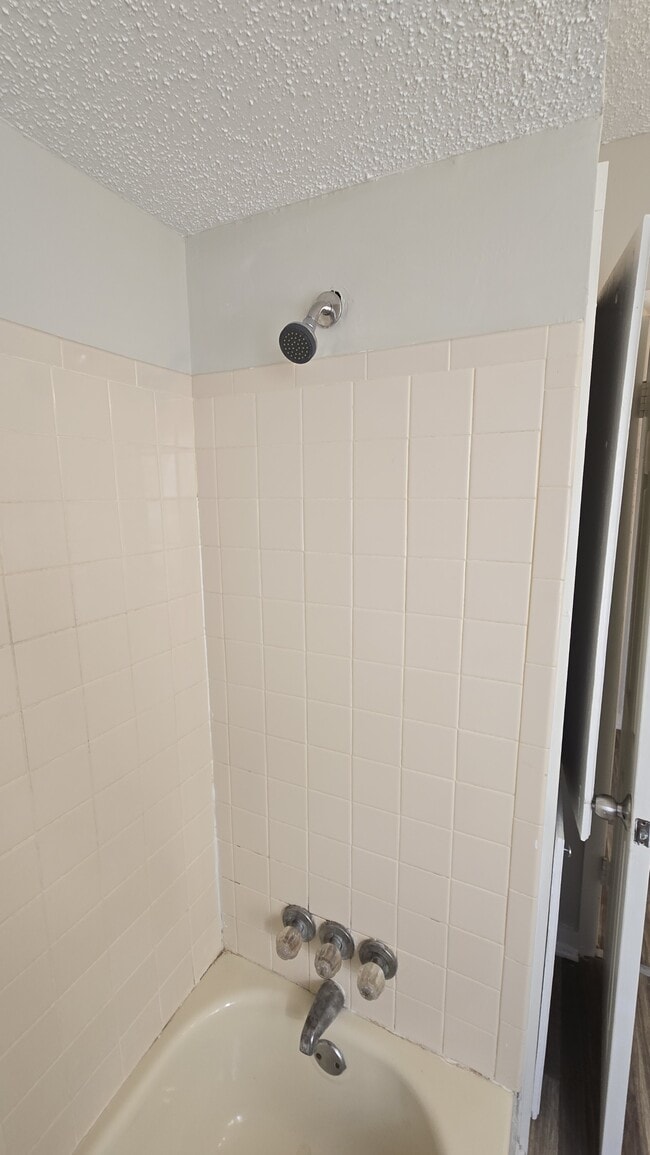 Building Photo - 512 Woodward Ave