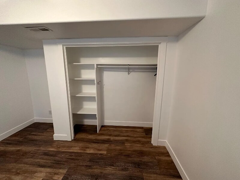 Building Photo - 1302 Sunrise Ln