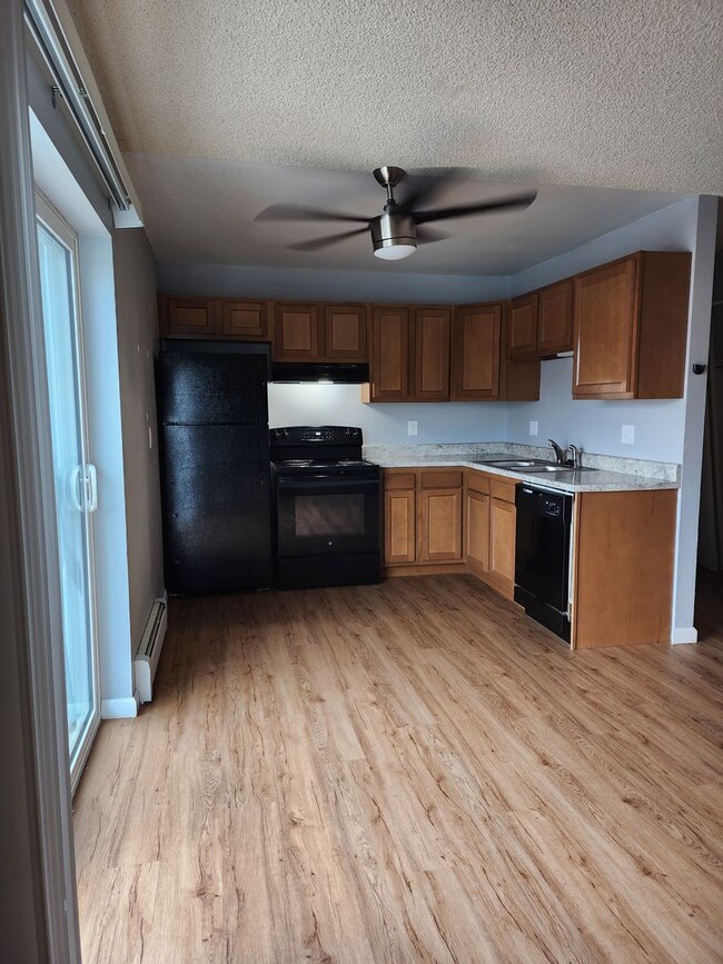 Building Photo - Myers Court