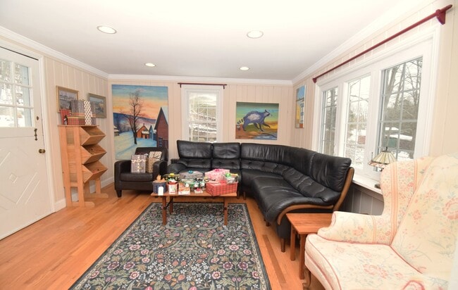 Building Photo - 2203 Durham Rd